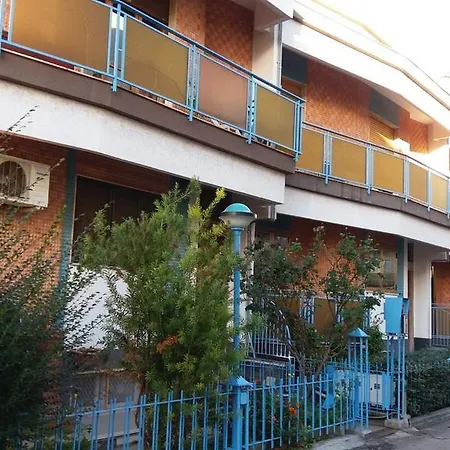 דירה Tony's House